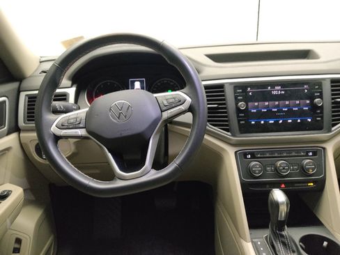 Used 2021 Volkswagen Atlas SE w/ Panoramic Sunroof Package image 22