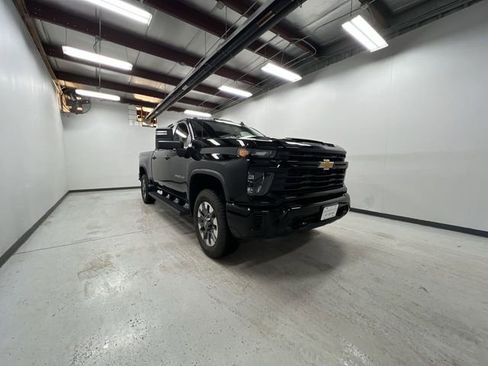 Certified 2024 Chevrolet Silverado 2500 Custom w/ Custom Convenience Package image 2