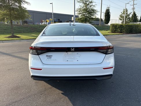 Used 2023 Honda Accord LX image 8