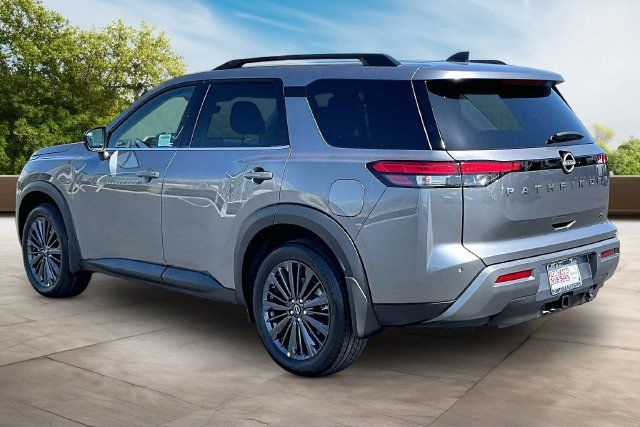 New 2026 Nissan Pathfinder SL w/ SL Premium Package FWD image 3