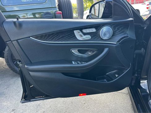 Used 2019 Mercedes-Benz E 300 image 15