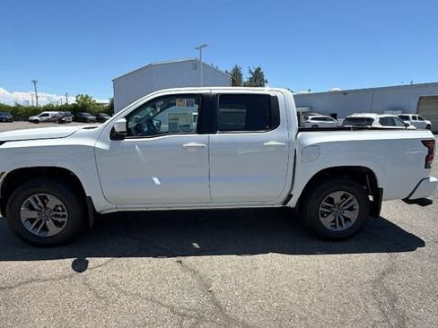 New 2026 Nissan Frontier SV w/ Tow Package AWD/4WD image 7