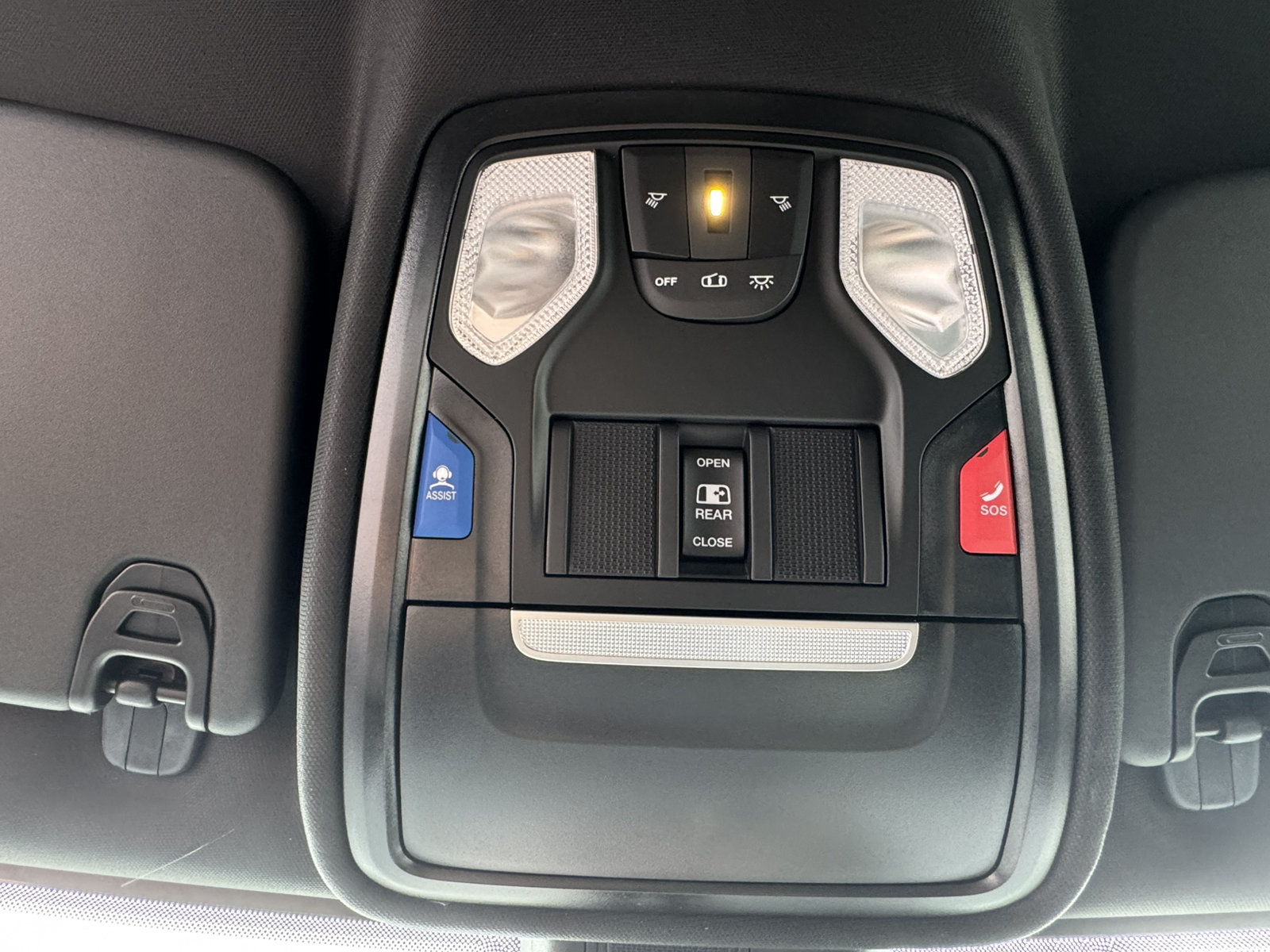 New 2026 RAM 1500 Express AWD/4WD image 25