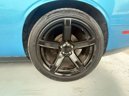 Used 2015 Dodge Challenger R/T Plus image 10