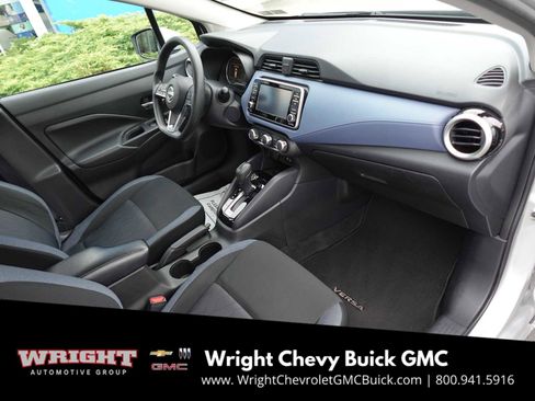 Used 2023 Nissan Versa SV image 28