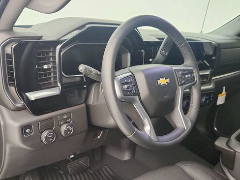 Certified 2026 Chevrolet Silverado 1500 LT RWD image 13