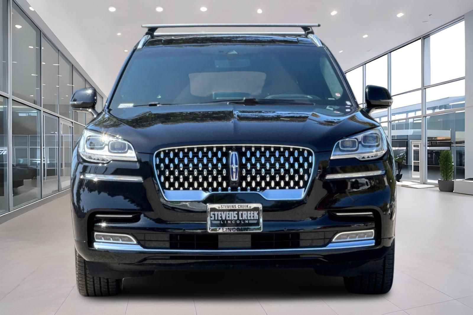 Used 2023 Lincoln Aviator Black Label Grand Touring w/ Class IV Trailer Tow Package AWD/4WD image 9