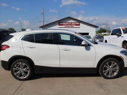 Used 2022 BMW X2 sDrive28i w/ Convenience Package FWD image 1