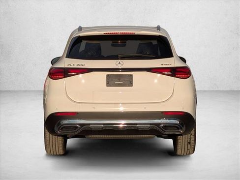 New 2026 Mercedes-Benz GLC 300 4MATIC image 7