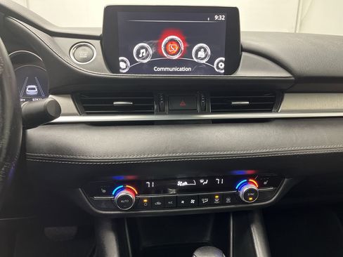 Used 2018 MAZDA MAZDA6 Touring image 16