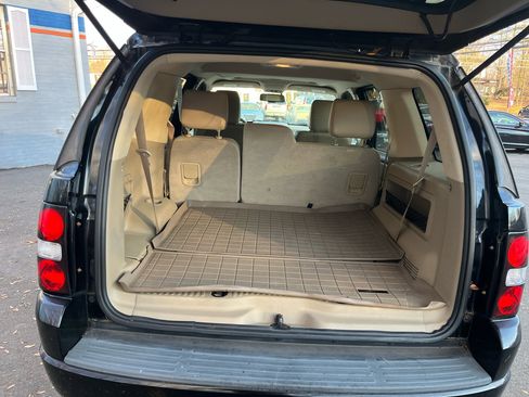 Used 2010 Ford Explorer XLT image 23