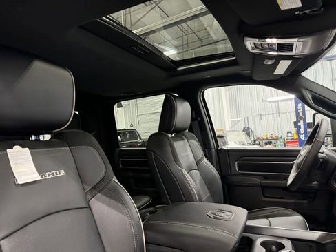 New 2024 RAM 2500 Laramie w/ Night Edition image 16