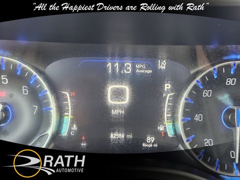 Used 2023 Chrysler Pacifica Touring-L FWD image 14