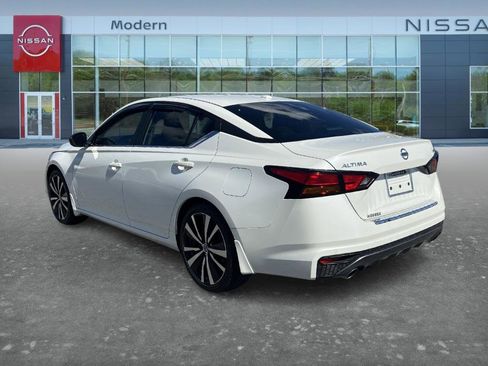 Certified 2021 Nissan Altima 2.5 SR w/ SR Premium Package image 7