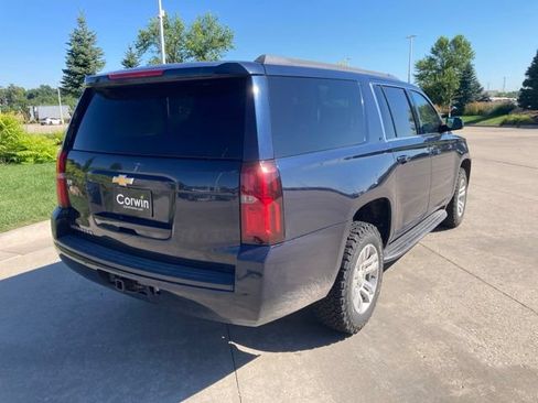 Used 2020 Chevrolet Suburban LT AWD/4WD image 3