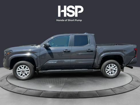 Used 2024 Toyota Tacoma SR5 w/ SR5 Upgrade Package AWD/4WD image 2