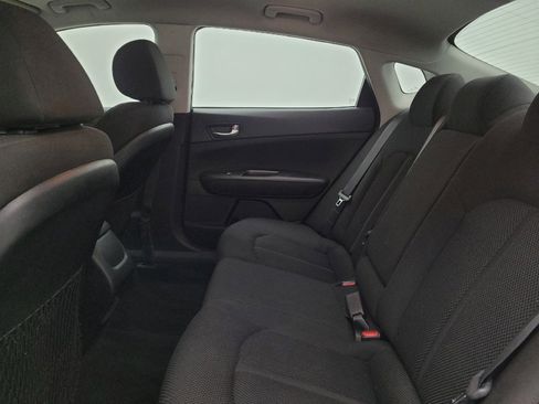 Used 2020 Kia Optima LX FWD image 18