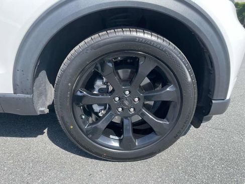 Used 2023 Ford Explorer ST-Line w/ Class IV Trailer Tow Package RWD image 11