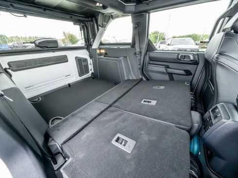 Used 2025 Ford Bronco Outer Banks image 11