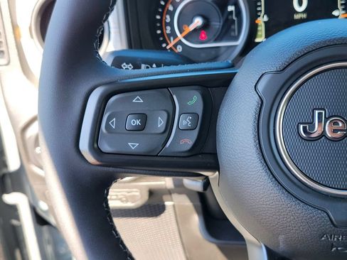 New 2026 Jeep Gladiator Sport AWD/4WD image 28