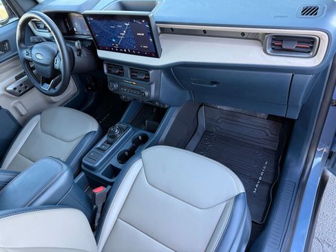 Used 2025 Ford Maverick Lariat w/ 4K Tow Package image 15