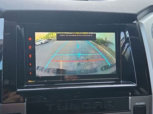 Used 2015 Toyota Tundra SR5 w/ SR5 Upgrade Package image 8