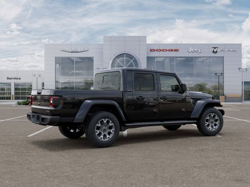 New 2026 Jeep Gladiator Sahara image 5
