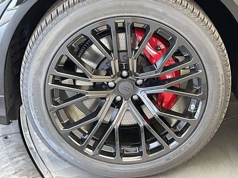 New 2026 Audi SQ8 Prestige AWD/4WD image 11