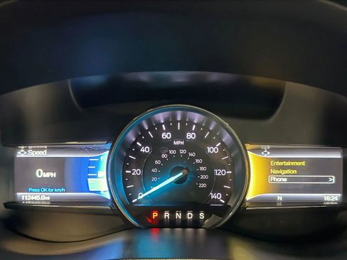 Used 2018 Ford Explorer XLT w/ Equipment Group 202A image 11