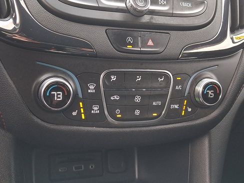 Used 2023 Chevrolet Equinox RS image 17