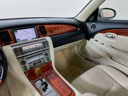 Used 2006 Lexus SC 430 Convertible image 19