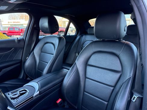 Used 2021 Mercedes-Benz C 300 4MATIC Sedan image 28