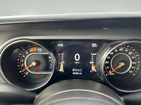 Used 2021 Jeep Wrangler Unlimited Sport AWD/4WD image 18