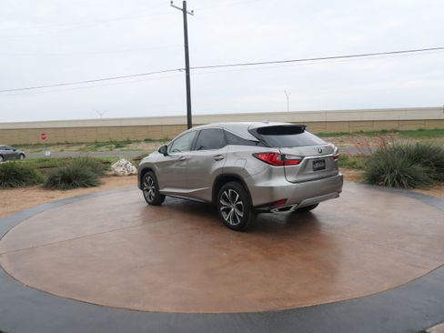 Used 2021 Lexus RX 350 FWD w/ Premium Package image 4