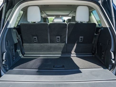 New 2026 Ford Expedition Platinum w/ Platinum Ultimate Package AWD/4WD image 12