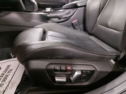 Used 2017 BMW 330i Sedan image 29