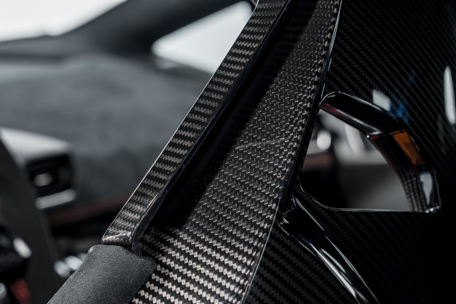Used 2024 Lamborghini Huracan STO RWD image 22
