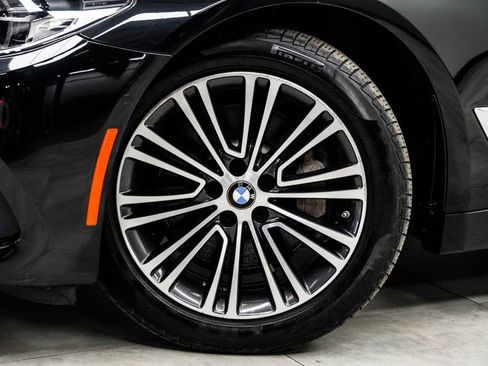 Used 2017 BMW 540i xDrive w/ Premium Package image 3