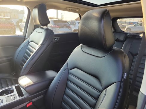 Used 2024 Ford Edge SEL w/ Convenience Package image 20