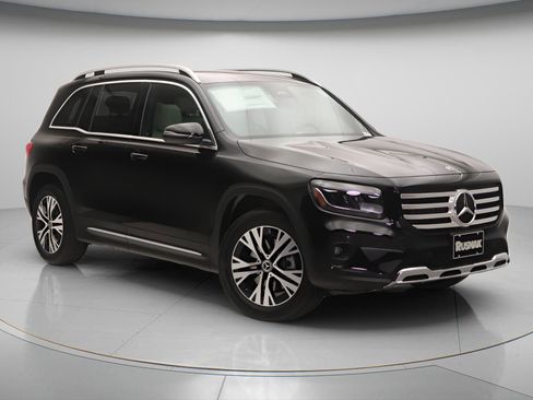 New 2026 Mercedes-Benz GLB 250 image 13