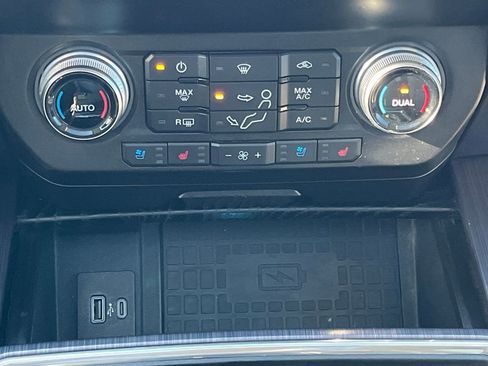 Used 2021 Ford F250 Limited w/ FX4 Off-Road Package image 32