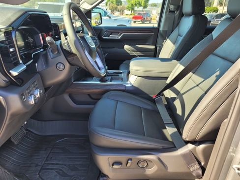 New 2026 GMC Sierra 1500 SLT AWD/4WD image 11