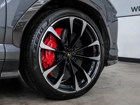 Used 2020 Lamborghini Urus image 63