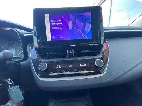 Used 2025 Toyota Corolla LE FWD image 19