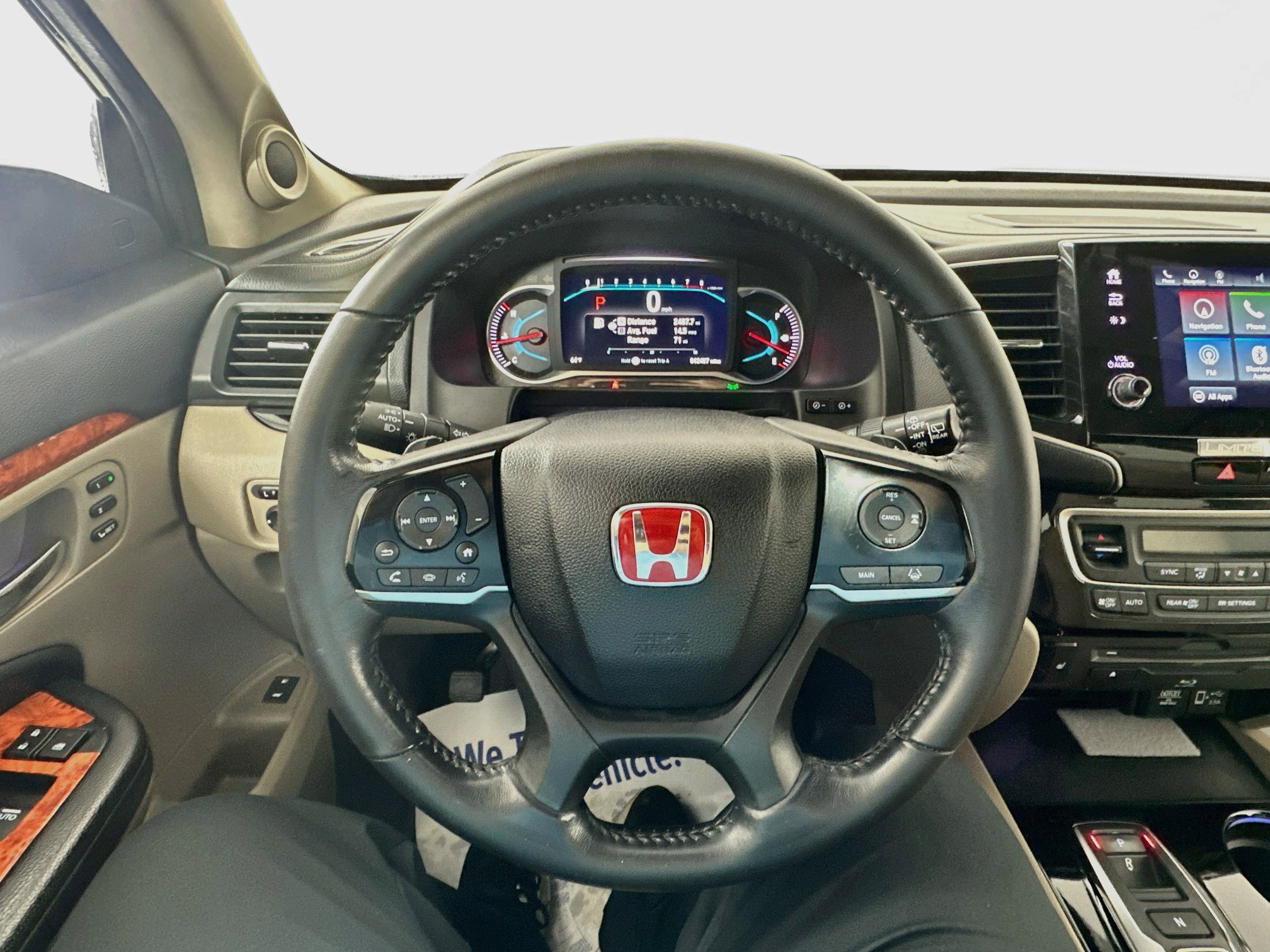 Used 2019 Honda Pilot Touring image 11