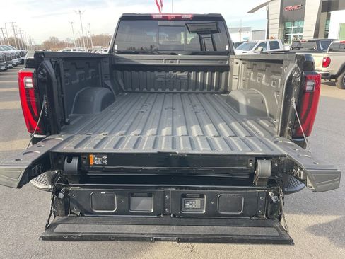 Used 2025 GMC Sierra 3500 Denali Ultimate image 36