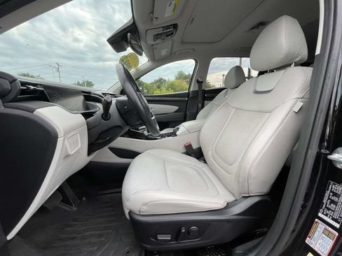 Used 2022 Hyundai Tucson SEL w/ Convenience + Premium Package FWD image 18