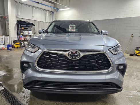 Used 2022 Toyota Highlander Limited image 13