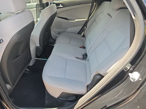 Used 2021 Hyundai Tucson Value FWD image 16