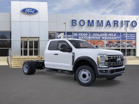 New 2026 Ford F450 XL w/ XL Chrome Package image 7